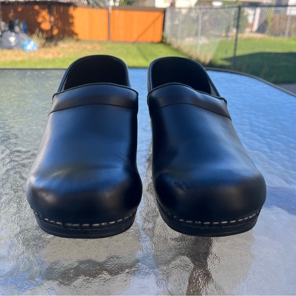 Sanite Black Danish Clogs - FINISH DESCRIPTION - Picture 3 of 16